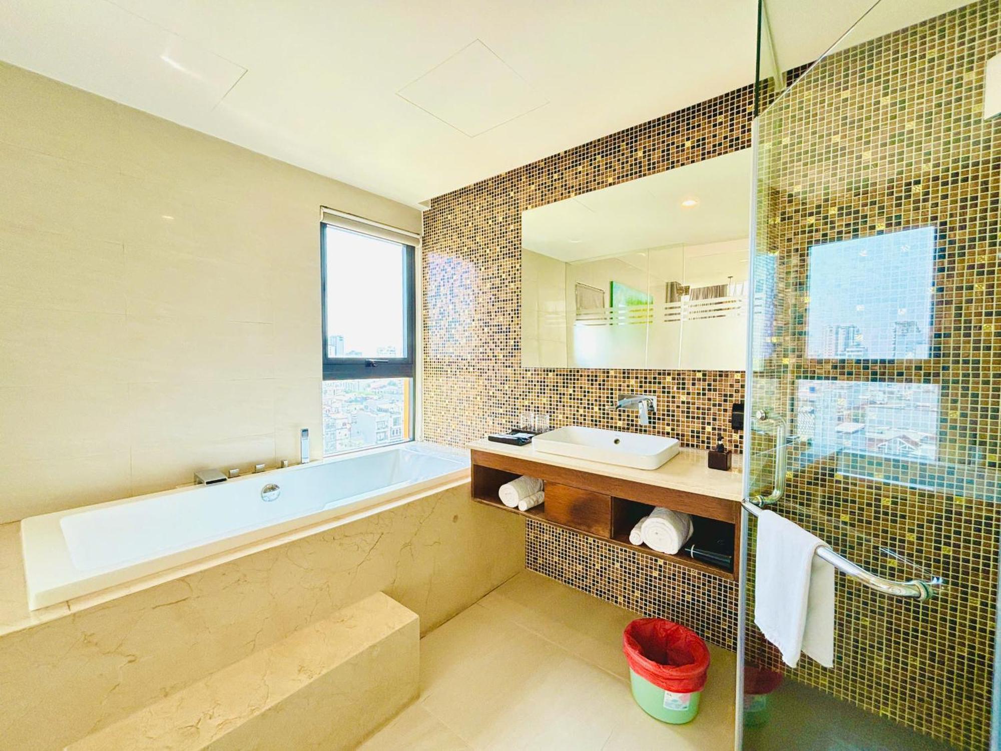 Nam Hotel & Residences Da Nang Exterior foto